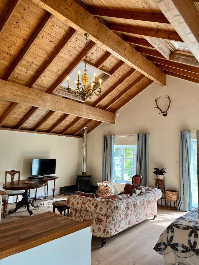 The Billiard Room - Cosy Country Retreat Абергавенни Экстерьер фото